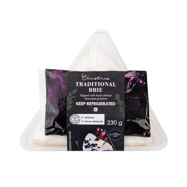 Christmas Traditional Brie with Preserve 230g Christmas Traditional Brie with Preserve 230g